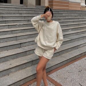 RUMORED Balance Sweatshorts In Eggshell